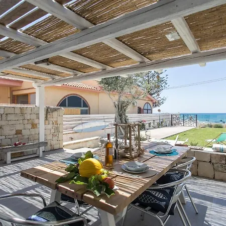 Casa Rinadorata Vakantiehuis Ispica